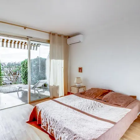 Les Hortensias By Interhome *